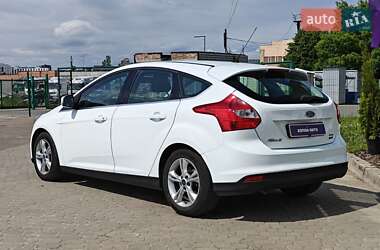 Хэтчбек Ford Focus 2013 в 