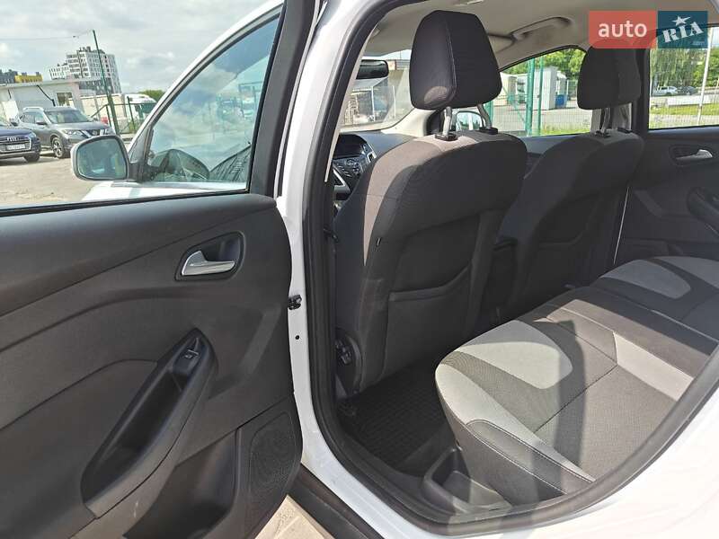 Хэтчбек Ford Focus 2013 в Львове