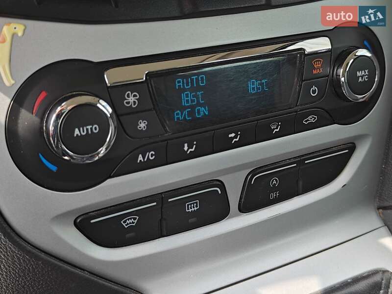 Хэтчбек Ford Focus 2013 в Львове