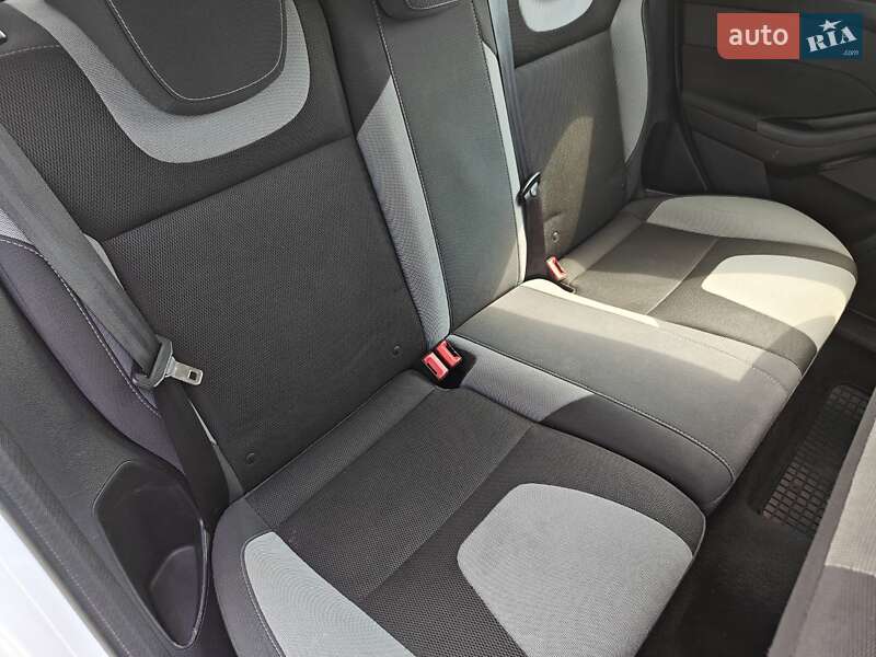 Хэтчбек Ford Focus 2013 в Львове