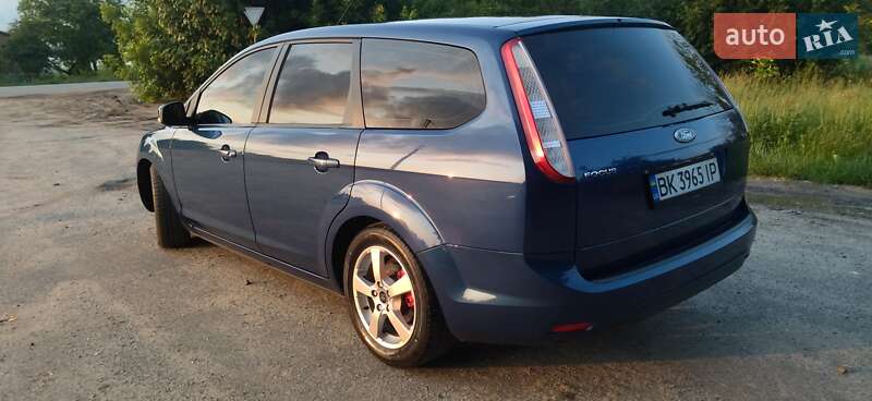 Универсал Ford Focus 2008 в Дубно