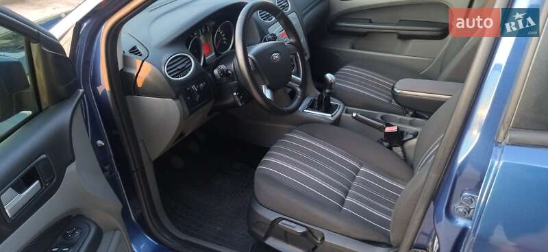 Универсал Ford Focus 2008 в Дубно