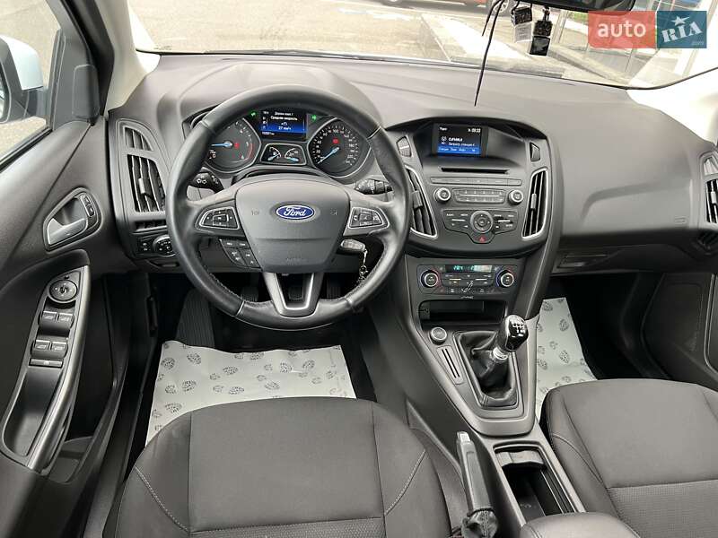 Хэтчбек Ford Focus 2017 в Киеве
