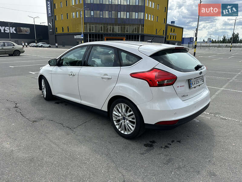 Хэтчбек Ford Focus 2015 в Киеве фото 3 Хэтчбек Ford Focus 2015 в Киеве