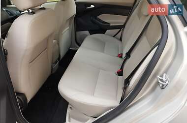 Седан Ford Focus 2016 в 