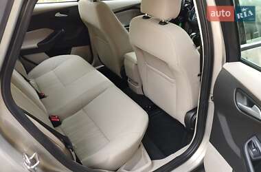 Седан Ford Focus 2016 в 
