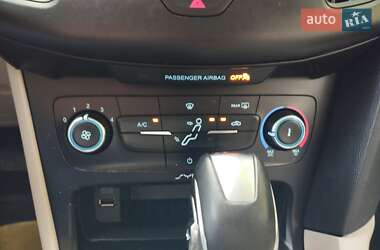 Седан Ford Focus 2016 в 
