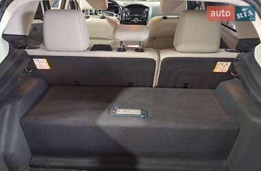 Хэтчбек Ford Focus 2013 в 