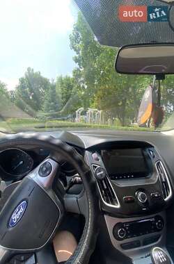 Седан Ford Focus 2013 в 
