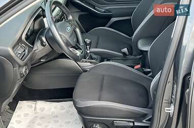 Хэтчбек Ford Focus 2019 в 