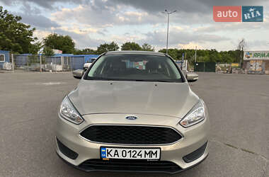 Хэтчбек Ford Focus 2015 в 