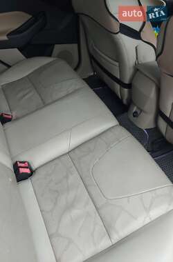 Хэтчбек Ford Focus 2013 в 