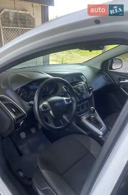 Универсал Ford Focus 2012 в 