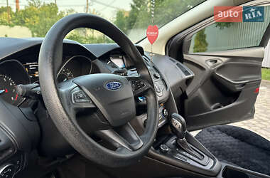 Седан Ford Focus 2017 в 