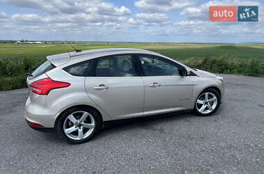 Хэтчбек Ford Focus 2017 в 