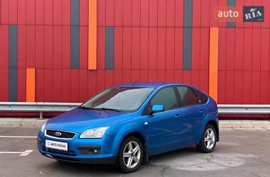 Хэтчбек Ford Focus 2005 в 