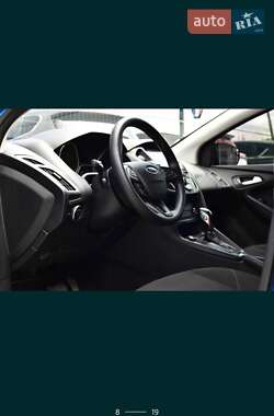 Седан Ford Focus 2015 в 