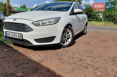 Седан Ford Focus 2015 в Пятихатках