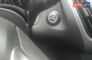 Хэтчбек Ford Focus 2012 в 