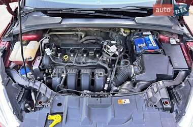 Хэтчбек Ford Focus 2016 в 