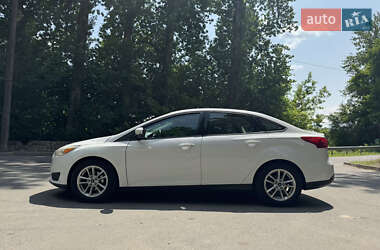 Седан Ford Focus 2016 в 