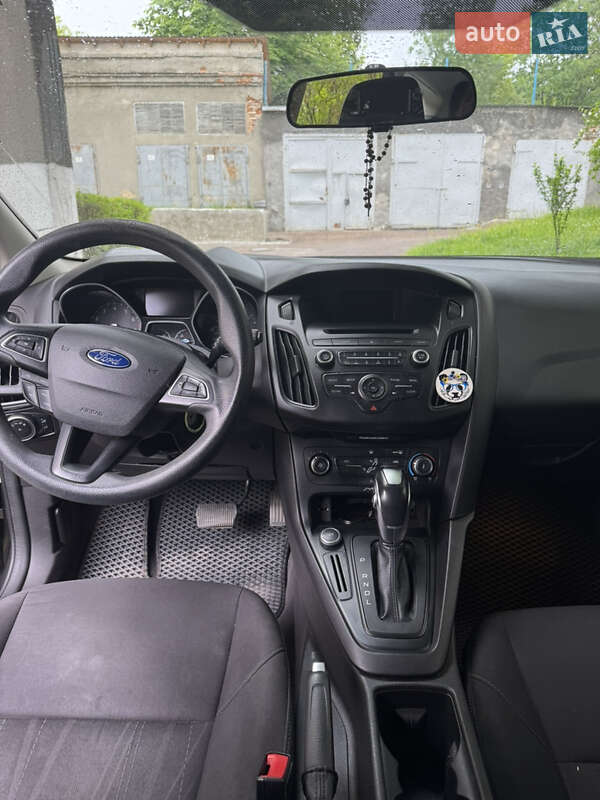 Хэтчбек Ford Focus 2015 в Львове