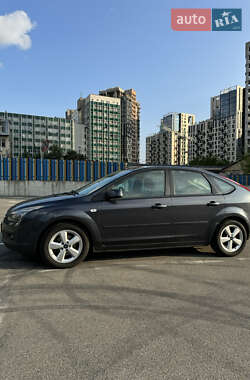 Хэтчбек Ford Focus 2007 в 