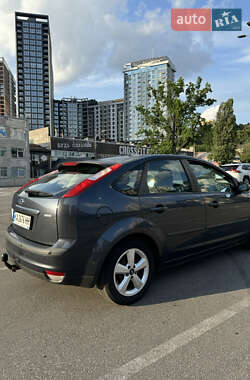 Хэтчбек Ford Focus 2007 в 