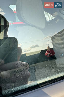 Хэтчбек Ford Focus 2007 в 