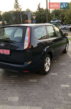 Универсал Ford Focus 2010 в 