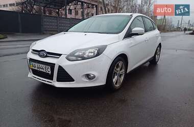 Хэтчбек Ford Focus 2013 в 