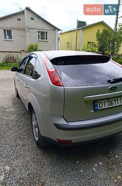 Хэтчбек Ford Focus 2007 в 