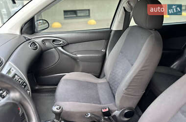 Универсал Ford Focus 2002 в 