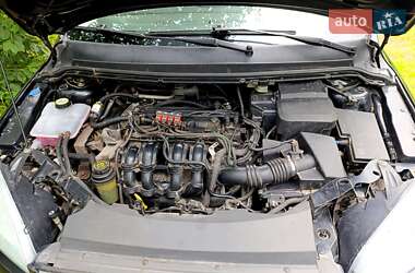 Седан Ford Focus 2006 в 