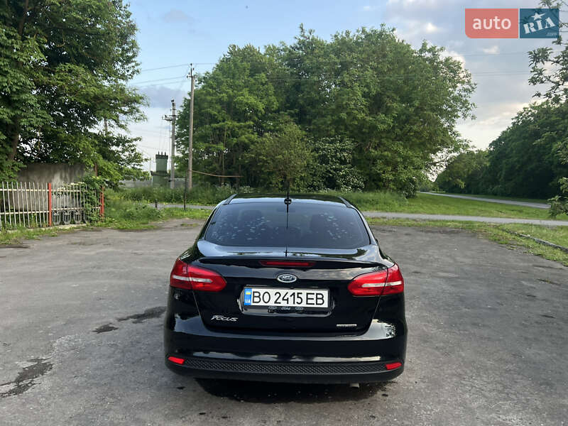 Седан Ford Focus 2016 в Бучаче