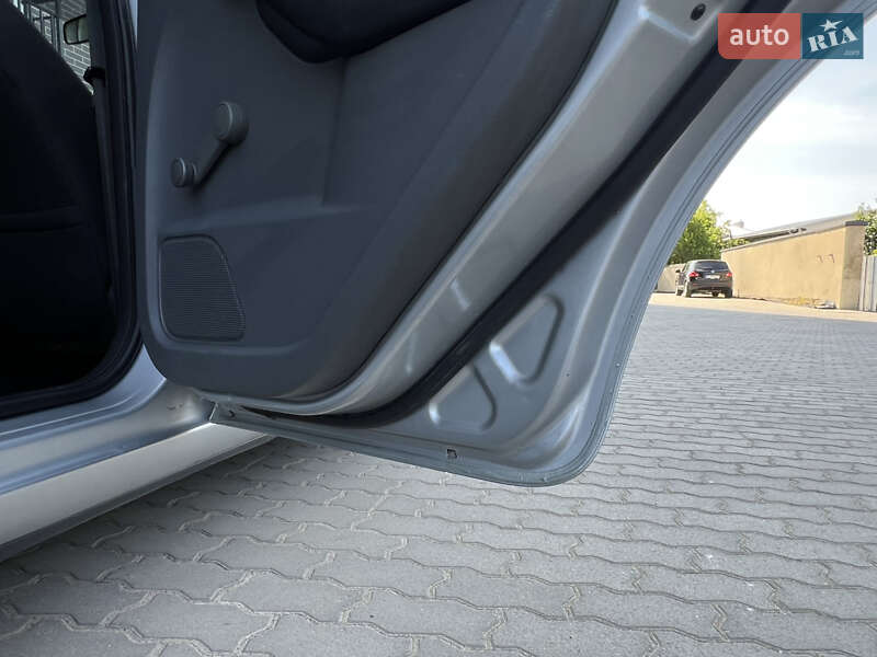 Седан Ford Focus 2010 в Жовкве