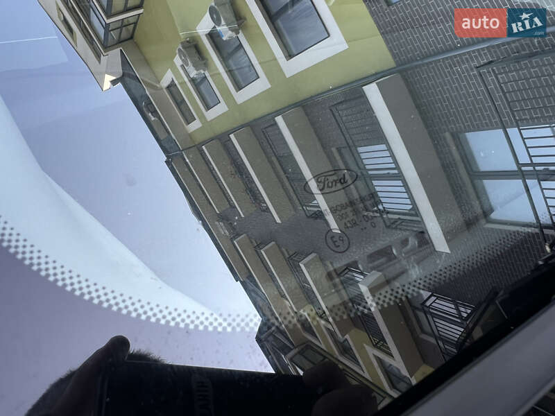Седан Ford Focus 2010 в Жовкве