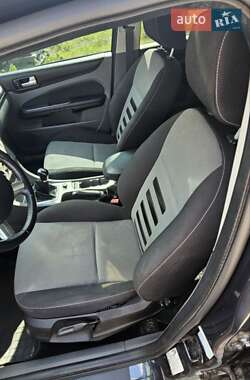 Универсал Ford Focus 2010 в 