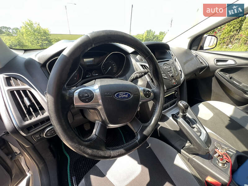 Хэтчбек Ford Focus 2013 в Хотине фото 8 Хэтчбек Ford Focus 2013 в Хотине