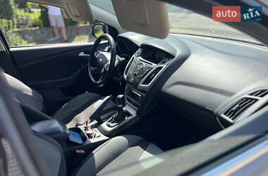 Хэтчбек Ford Focus 2013 в 