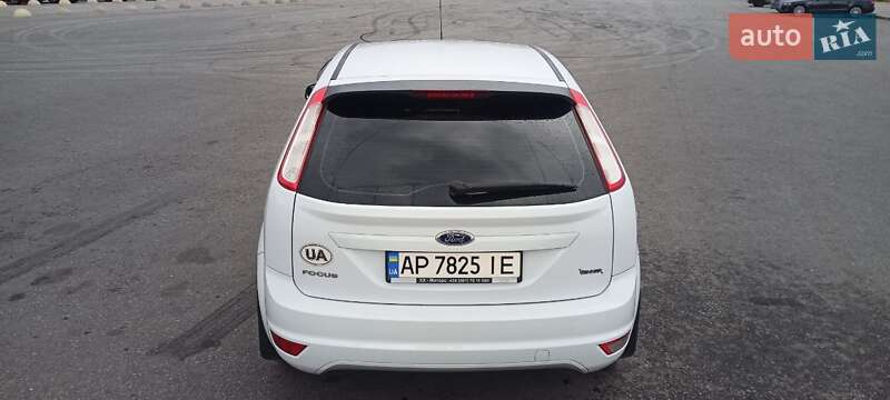 Хэтчбек Ford Focus 2010 в Запорожье