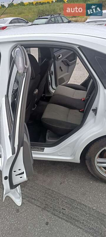 Хэтчбек Ford Focus 2010 в Запорожье