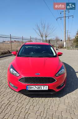 Хэтчбек Ford Focus 2016 в 