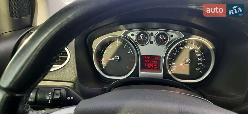 Седан Ford Focus 2010 в Кобеляках