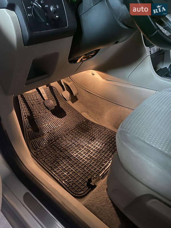 Хэтчбек Ford Focus 2006 в Ровно