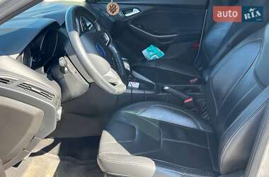 Хэтчбек Ford Focus 2016 в 
