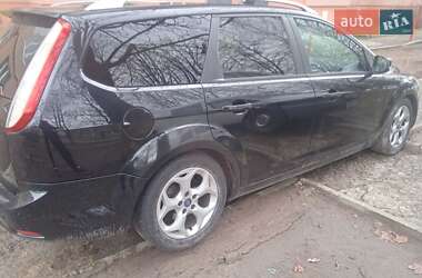 Универсал Ford Focus 2010 в 