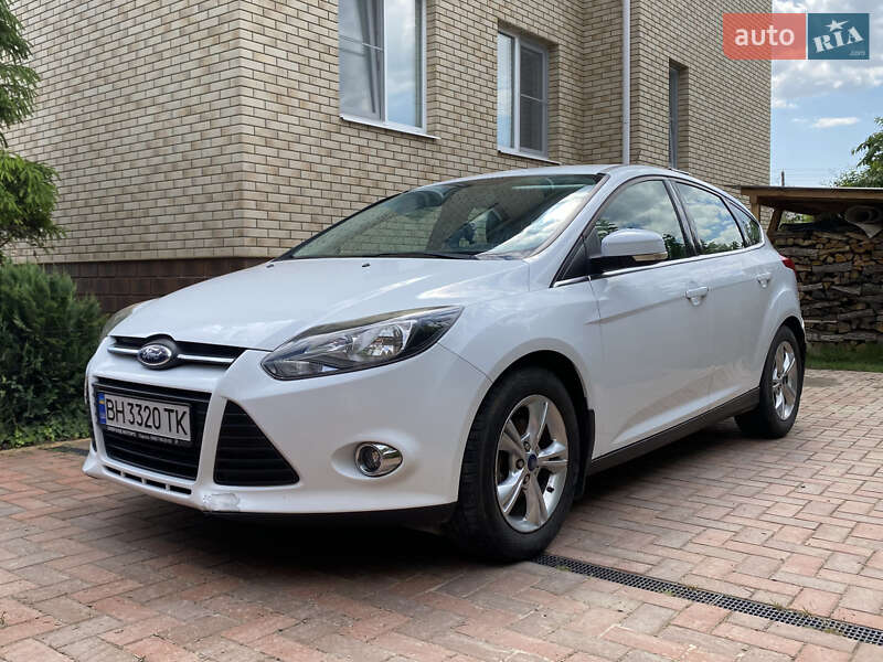 Хэтчбек Ford Focus 2012 в Черноморске