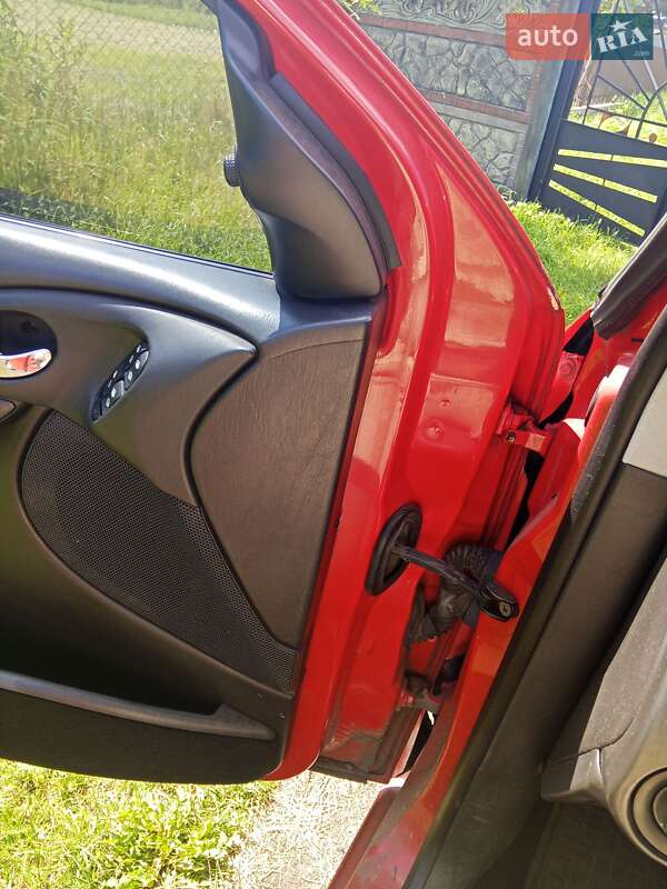 Седан Ford Focus 2003 в Сельце фото 17 Седан Ford Focus 2003 в Сельце