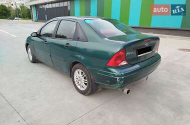 Седан Ford Focus 2000 в 